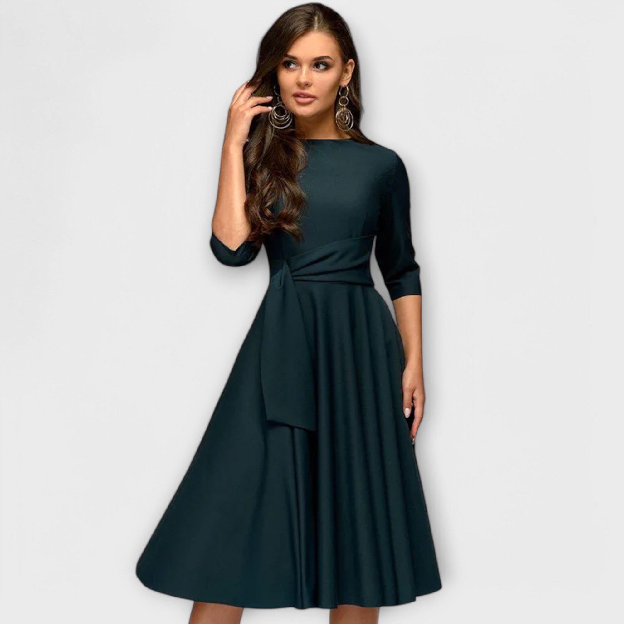Eleganta svārku kleita