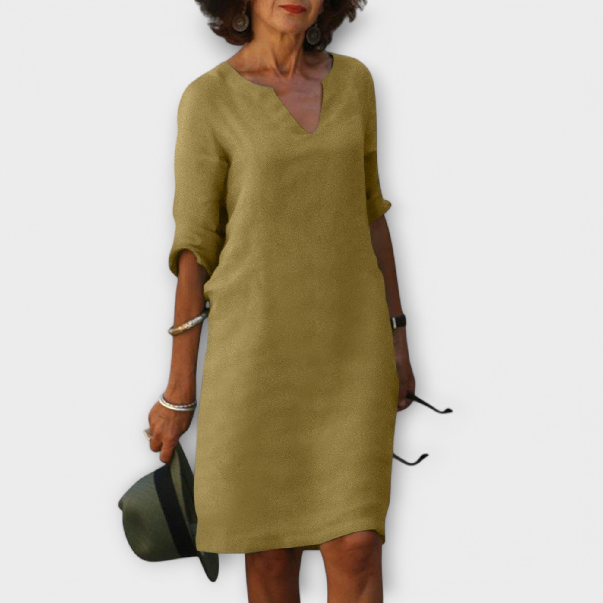 Sandra - Eleganta un ērta V-veida kleita