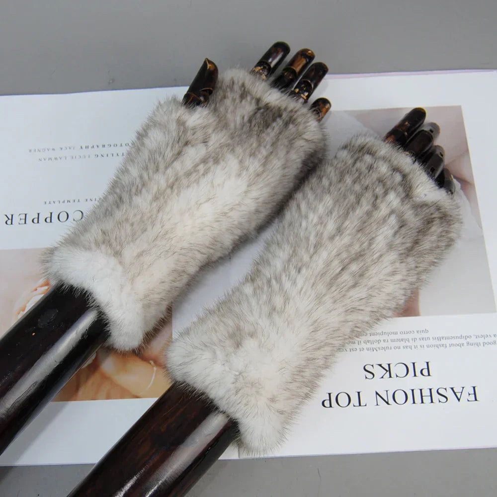 Liorana | Luxurious Nūju Gloves