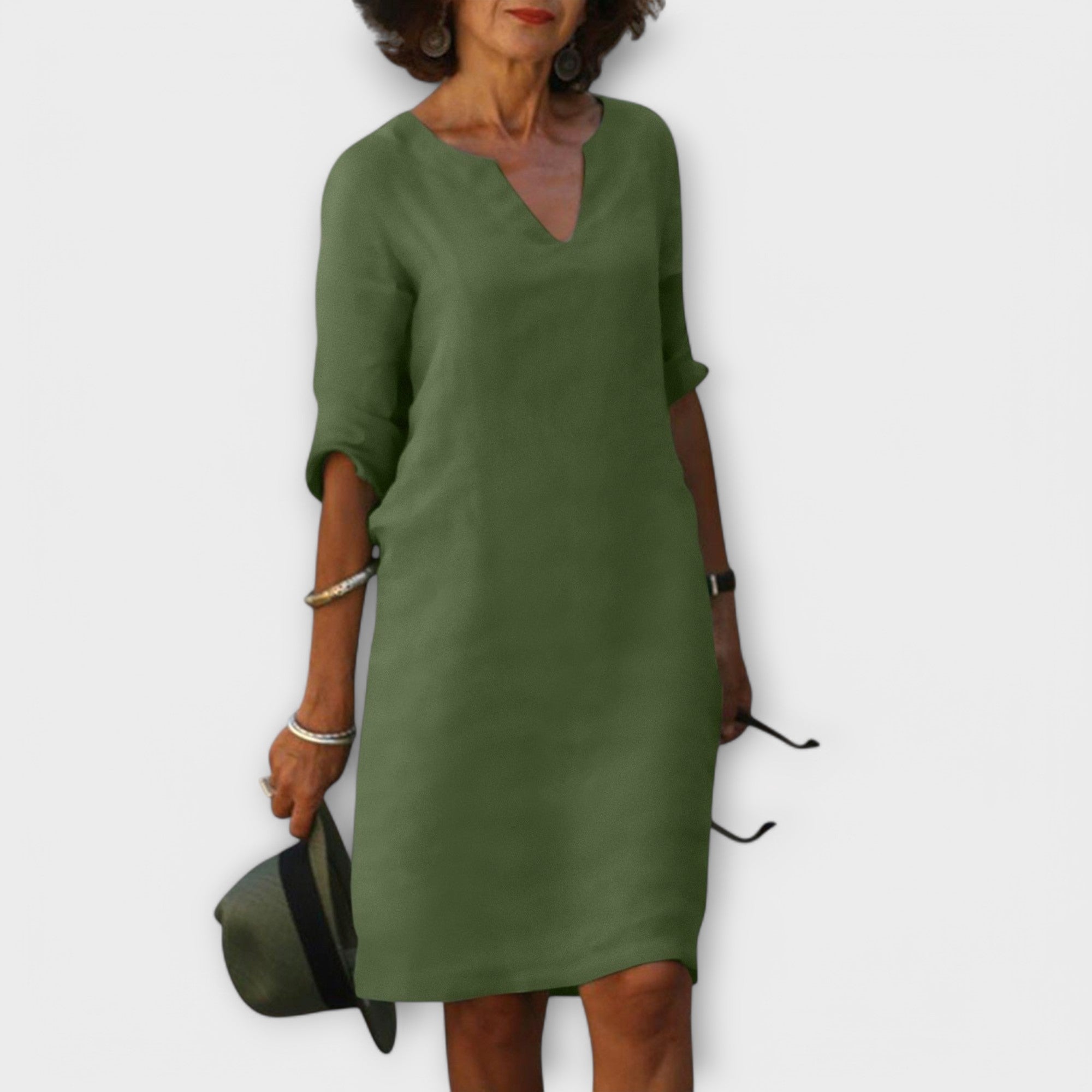 Sandra - Eleganta un ērta V-veida kleita