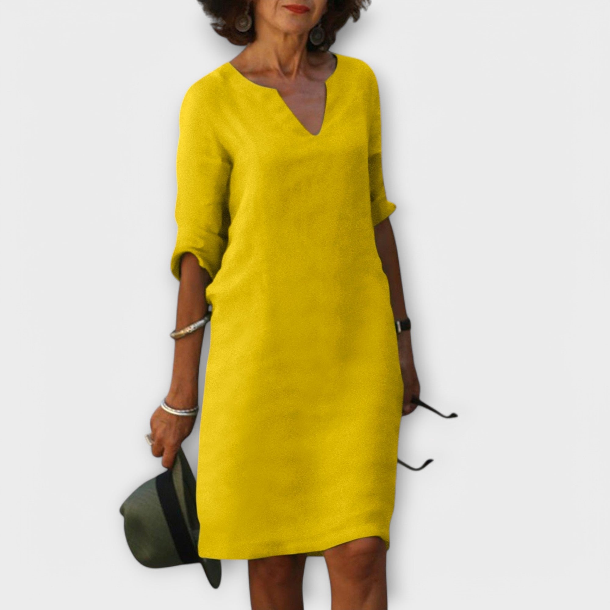 Sandra - Eleganta un ērta V-veida kleita