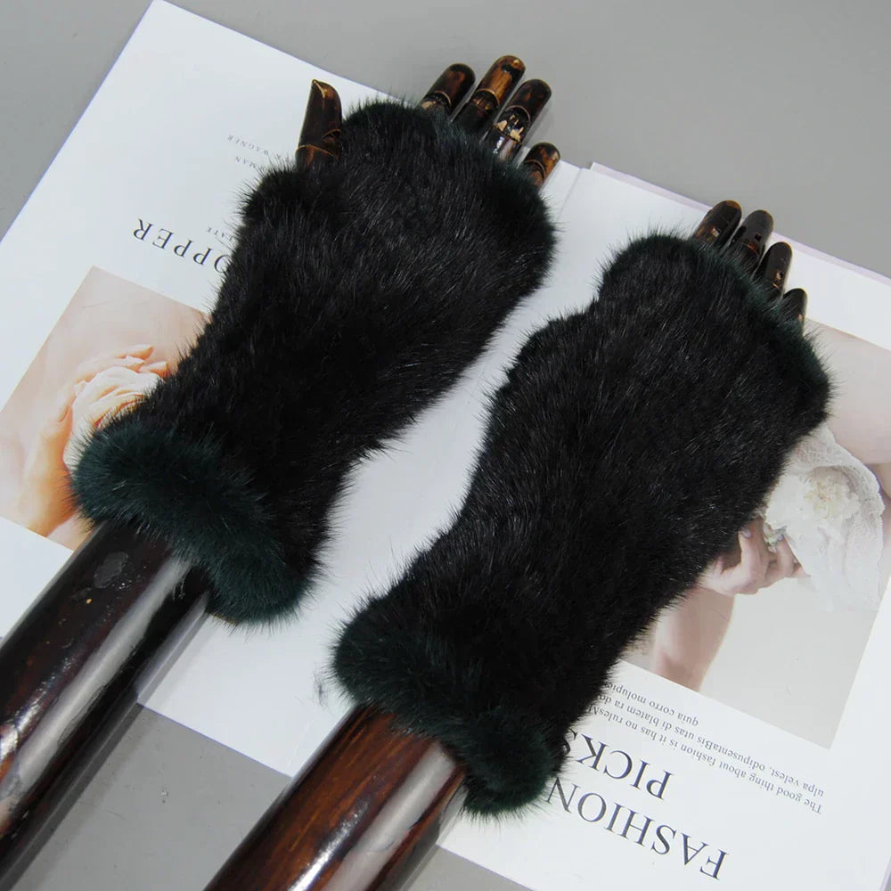 Liorana | Luxurious Nūju Gloves