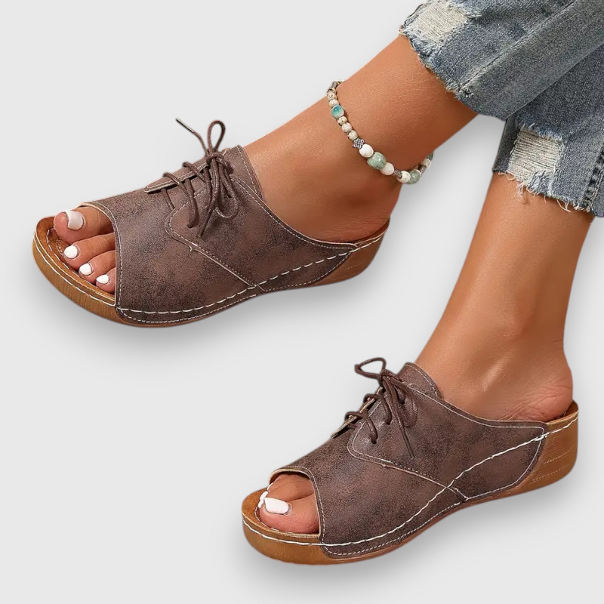 Saskia – Vintage-Style Sandals